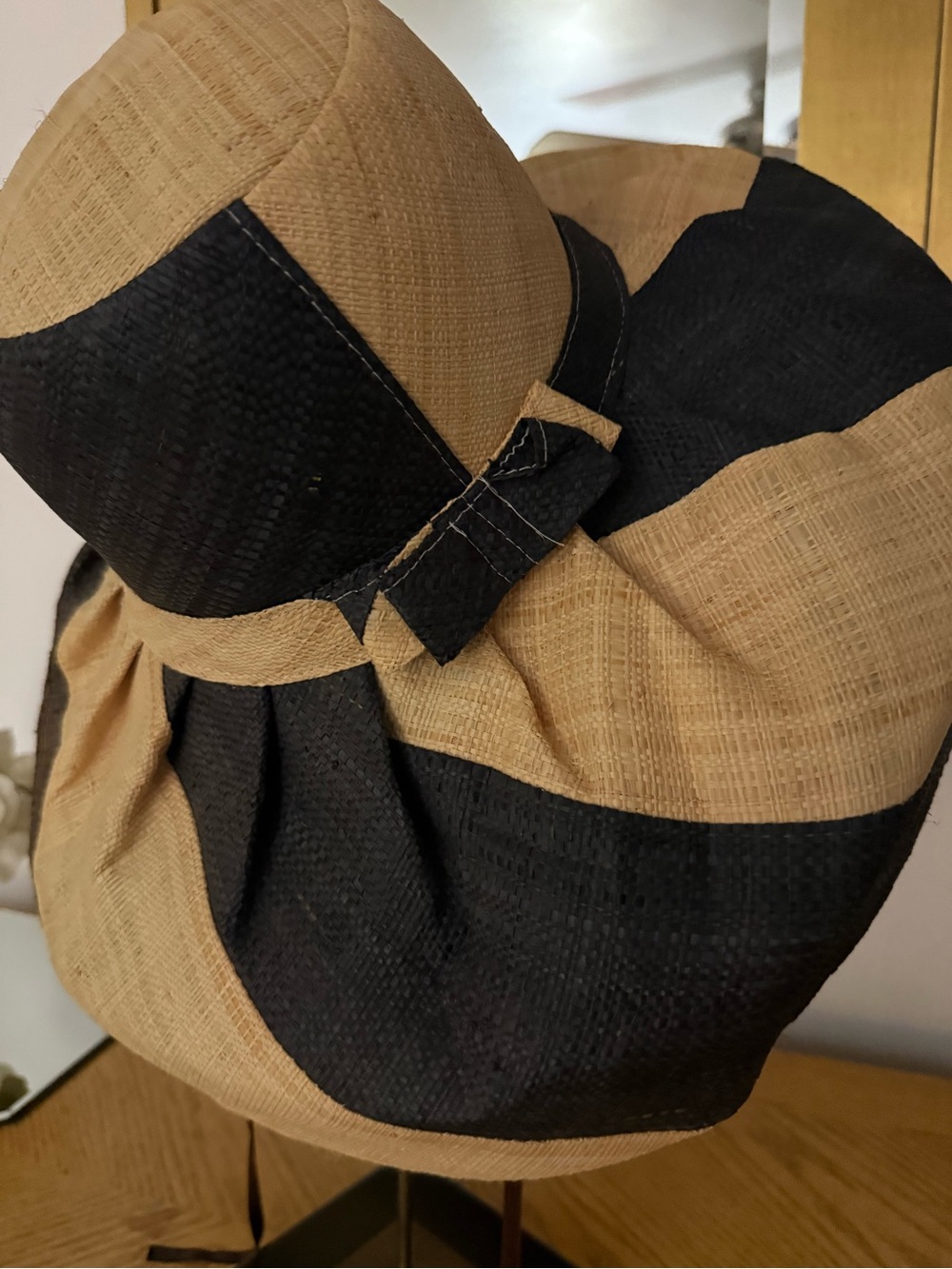 Wide-Brim Straw Sun Hat in Black and Tan - Women's Beach Accessory